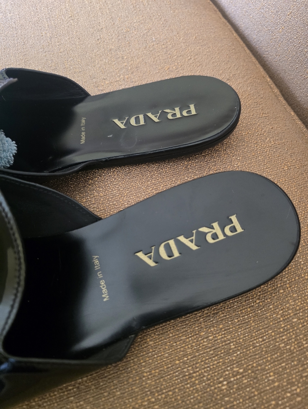 Prada Milano Black Patent Leather Mules Size 9.5 - Picture 4 of 10